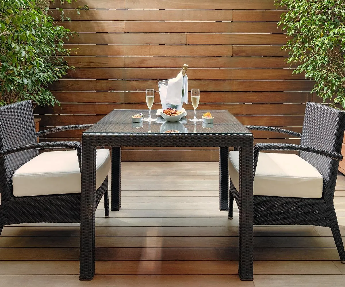 H10 Universitat (Adults Only) Barcelona 4*,