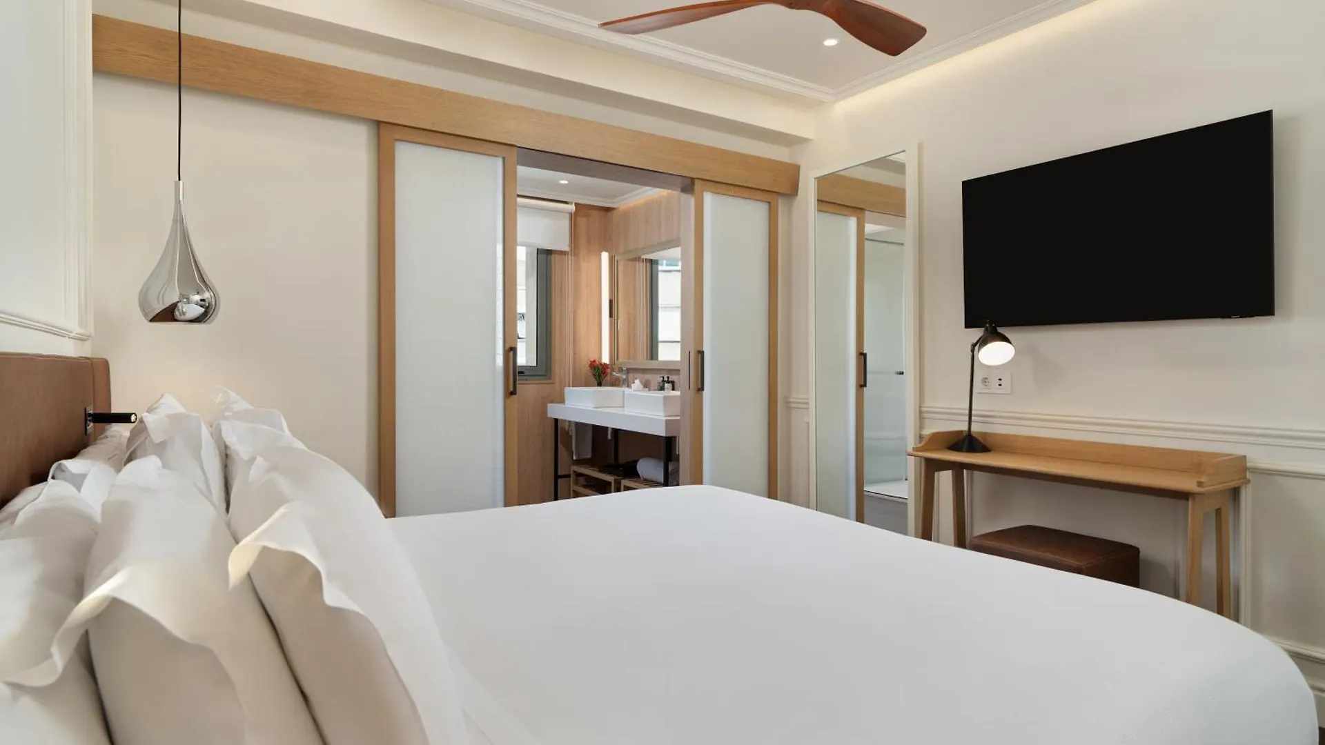 **** Hotel H10 Universitat (Adults Only) Barcelona Spain