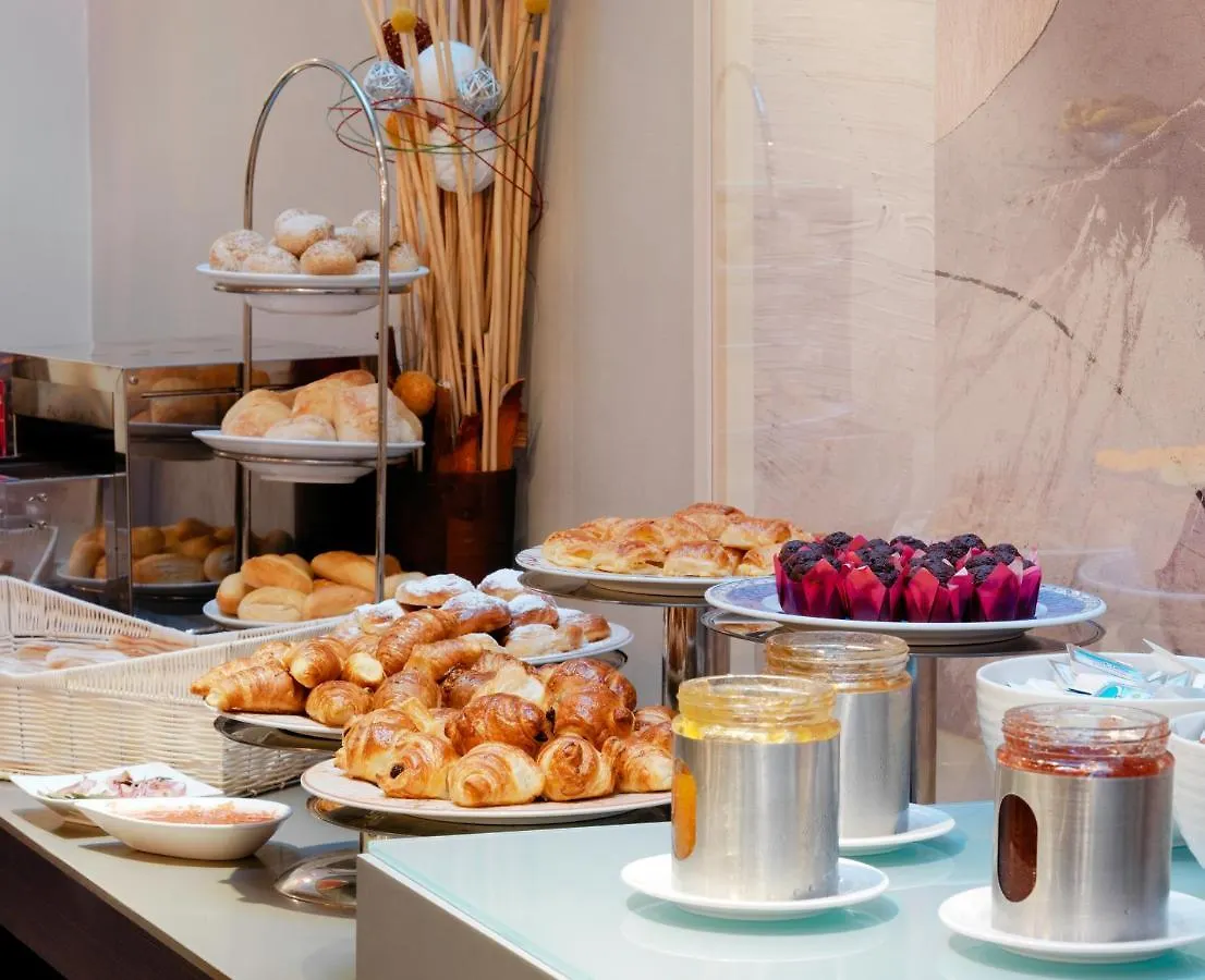 Hotel H10 Universitat (Adults Only) Barcelona
